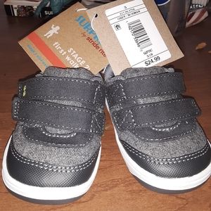 Baby shoes